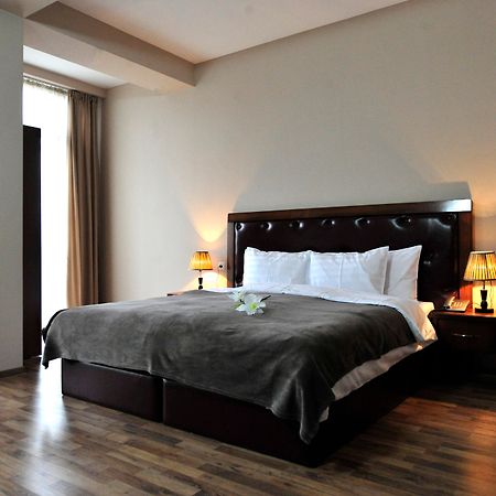 Rogalux Blue Hotel Tbilisi Bagian luar foto